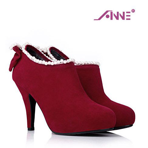 什么女鞋品牌好?达芙妮品牌的标志性设计之一