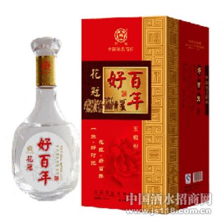 花冠牌白酒招商加盟_汽车图片 花冠牌白酒是以高梁、小麦、大麦、豌豆、糯米为原料,采用传统工艺与高新技术相结合,精心调制而成的浓香型优质纯粮白酒。具有窖香优雅、多粮风味、酒体丰满的独特风格。目前产品已形成四大系列三十多个品种,产品连年被评为山东省名牌产品、山东省免检产品和山东省消费者信得过产品。2006年被评为 山东省十大名酒,荣获苏鲁豫皖四省金奖。 花冠牌白酒是公司为适应消费者需求,顺应白酒时尚化,在保持白酒传统风格的基础上进一步丰富和发展传统名白酒的内涵,历经数年研制,以闻名天下的优质白酒为基酒,利用现代
