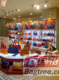 广州哪里有包包批发市场?在哪进货?_包树箱包