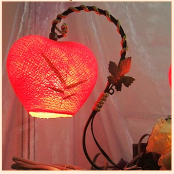 樱克斯灯饰产品艺术灯系列-草莓造型艺术灯