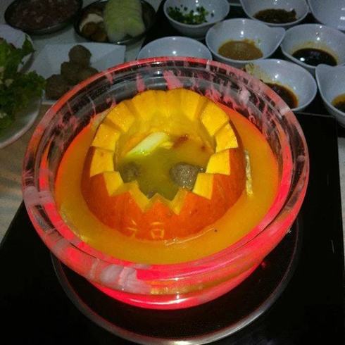 九段香火锅-南瓜牛肉丸水晶锅