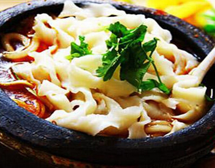 加盟小辣椒小吃 自己创业来致富_郑州小辣椒餐