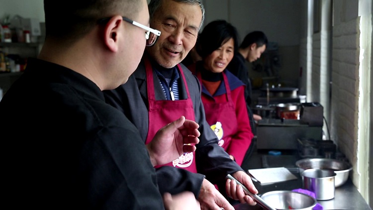 九街婆婆串串香连锁-九街婆婆串串香加盟条件-九街婆婆串串香联系电话