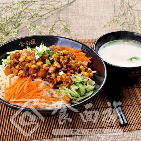 食面族口福炸酱面