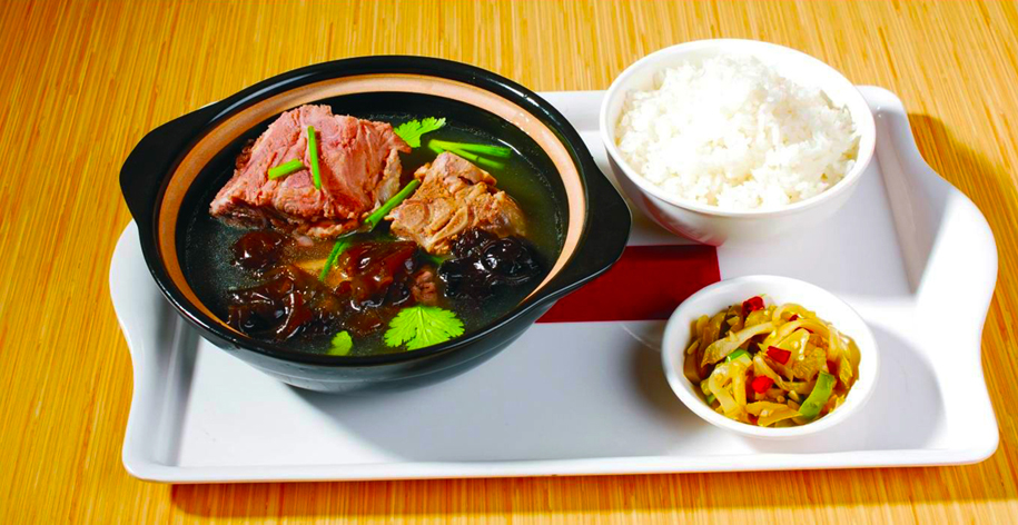 上吉铺黄焖排骨鸡米饭