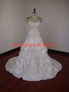 婚纱泡泡裙_吹泡泡图片