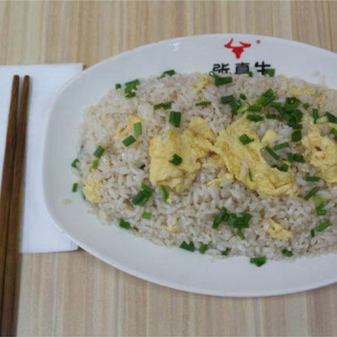 张真牛蛋炒饭