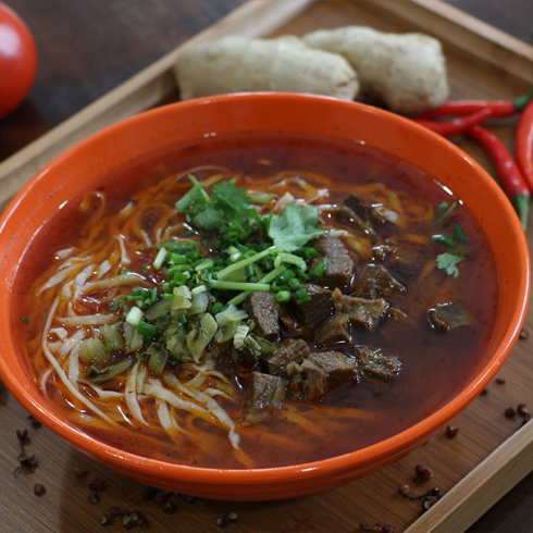 嘉和牛汤面-黄焖鸡牛肉面