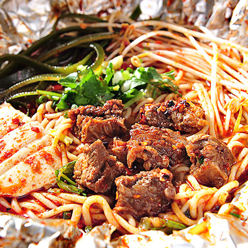 小粉哥花甲米线牛肉花甲米线