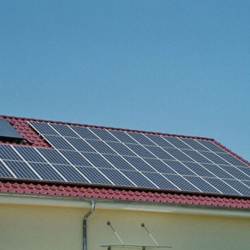 SCC太阳能光伏发电-屋顶太阳能板
